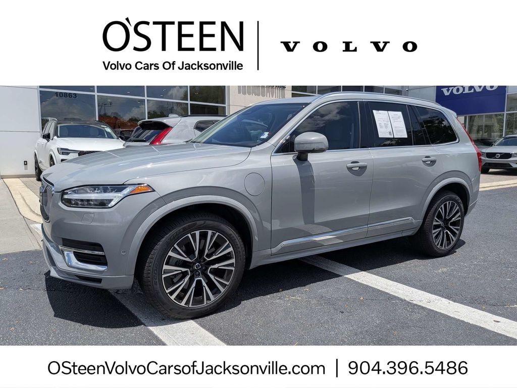 Used 2025 Volvo XC90 T8 Plus w/ Protection Package Premier AWD/4WD image 1