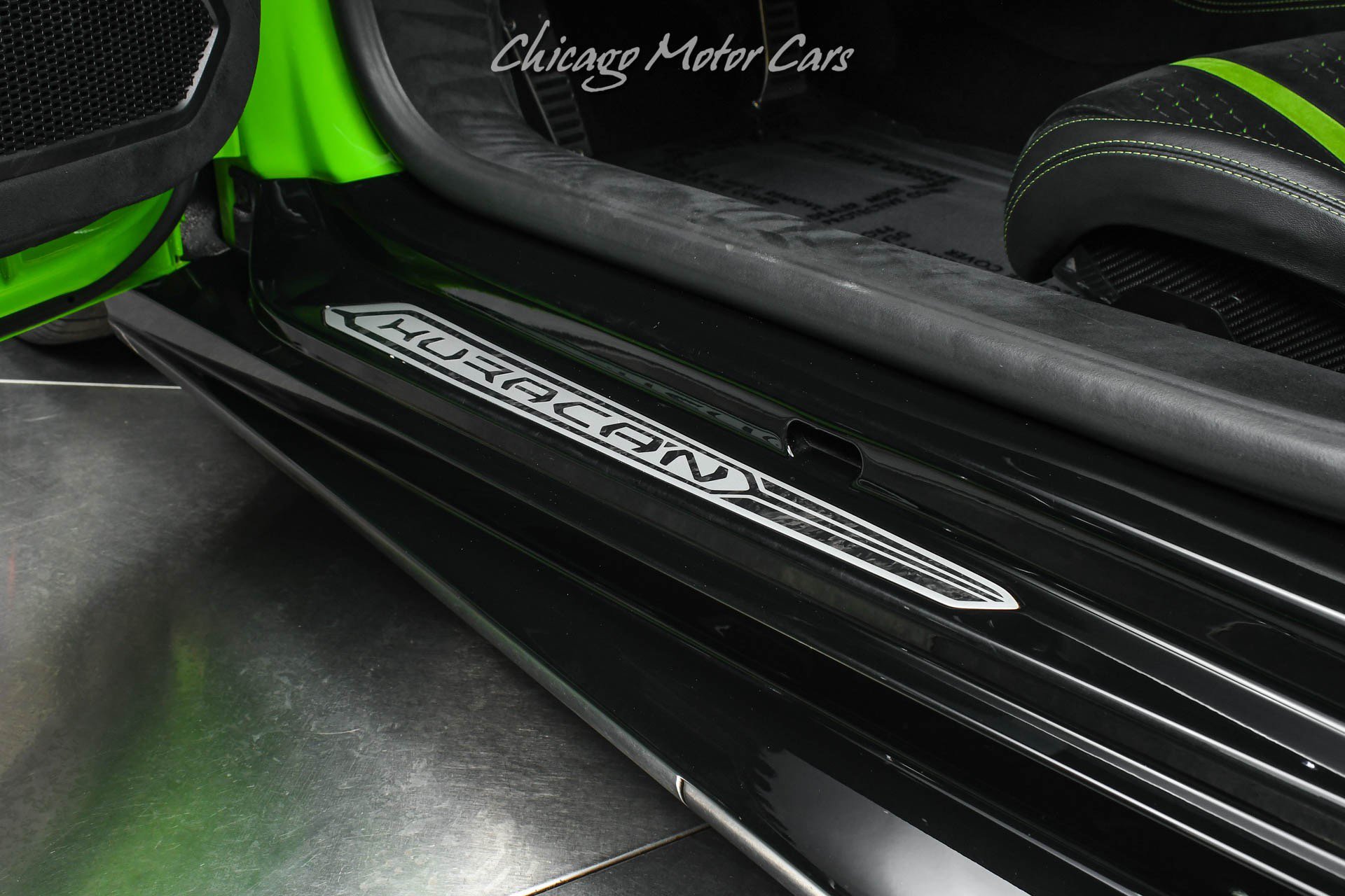 Used 2018 Lamborghini Huracan Performante AWD/4WD image 23