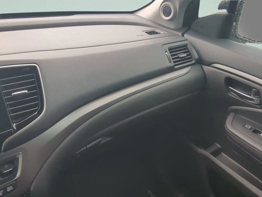 Used 2023 Honda Ridgeline RTL image 17