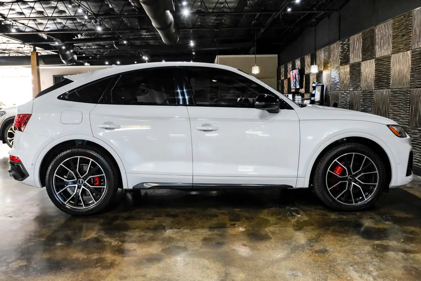 Used 2021 Audi SQ5 Prestige w/ Prestige Package AWD/4WD image 9