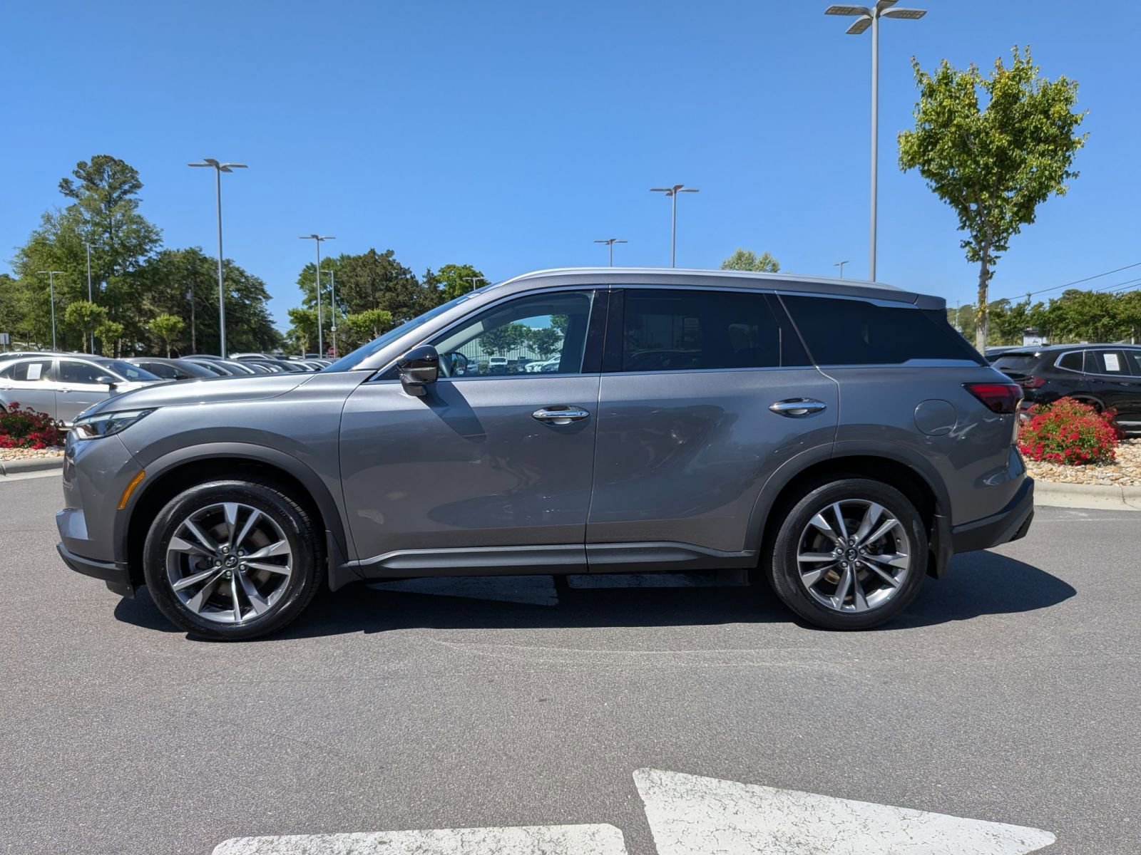 Used 2023 INFINITI QX60 Luxe image 6