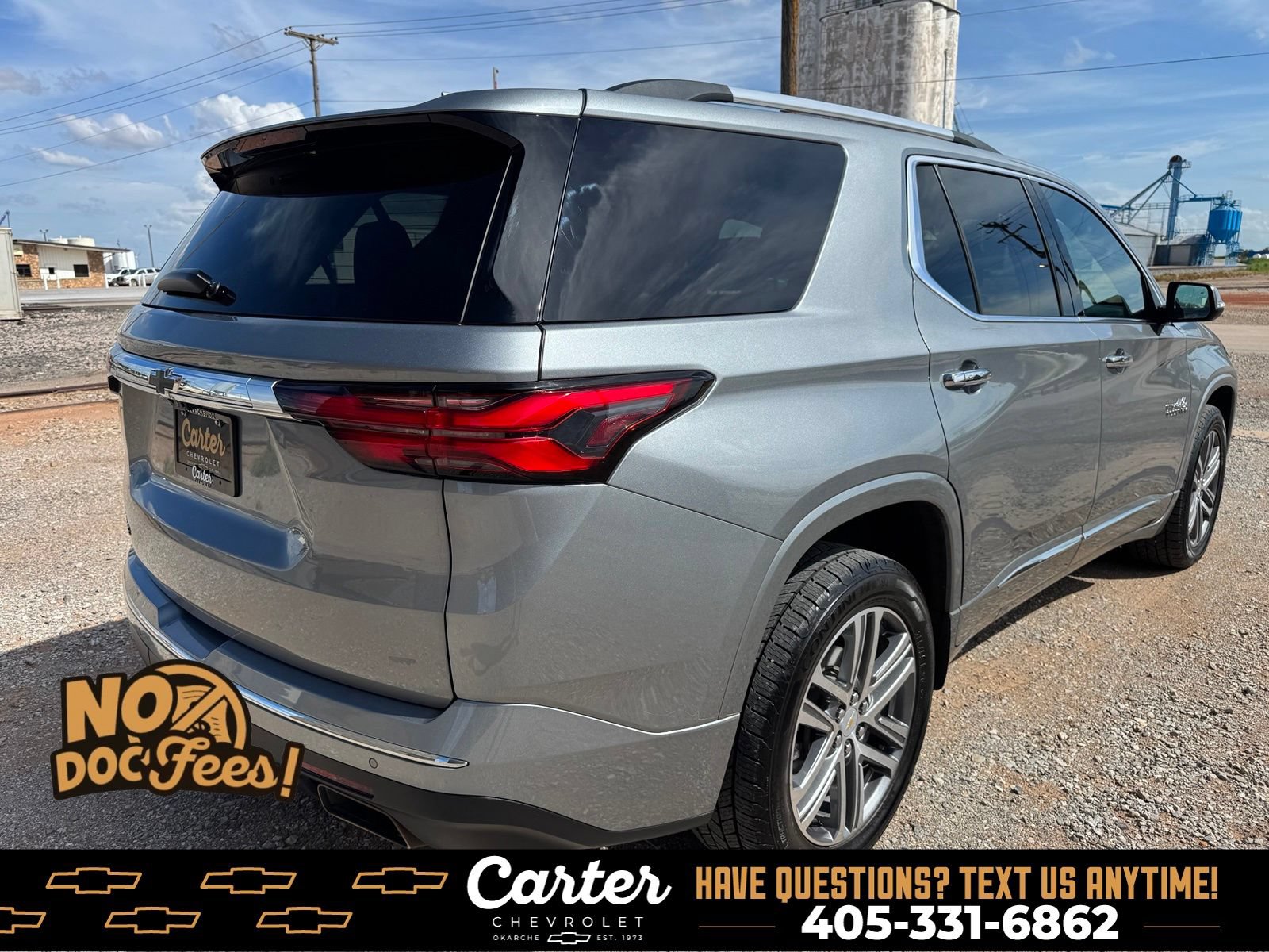 Used 2023 Chevrolet Traverse High Country FWD image 9