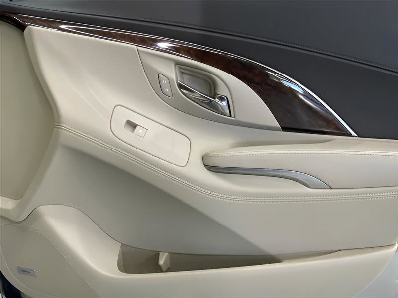 Used 2014 Buick LaCrosse Premium image 15