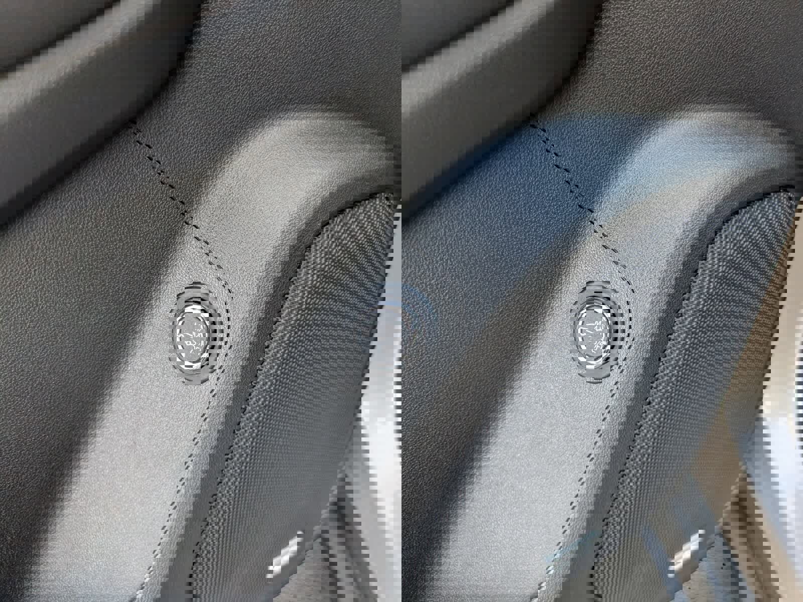 Certified 2023 GMC Acadia AT4 image 21