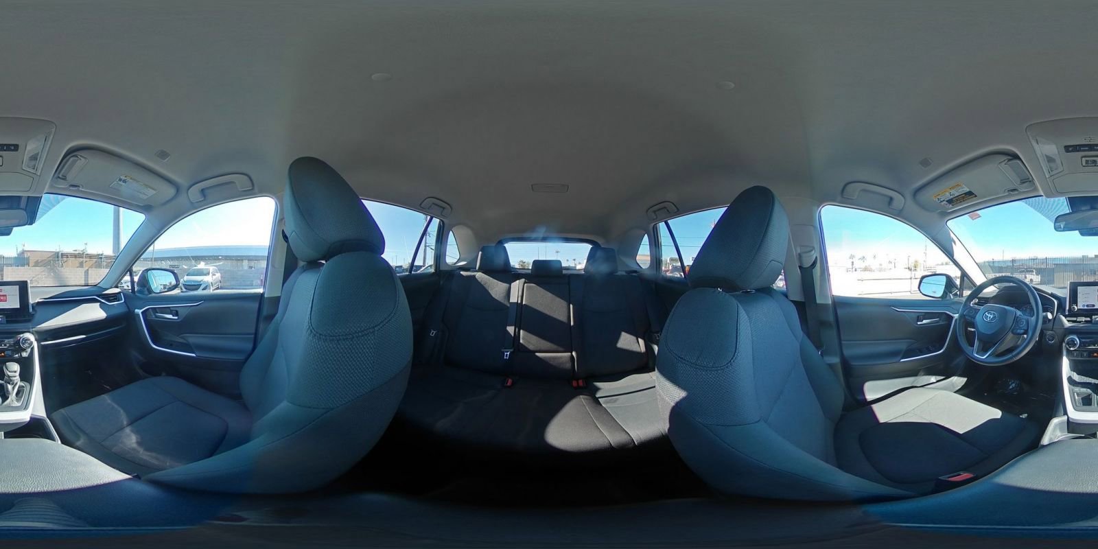 Used 2025 Toyota RAV4 XLE image 41