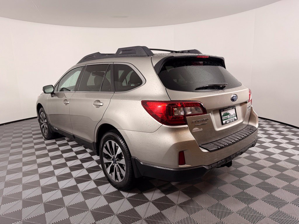 Used 2015 Subaru Outback 3.6R Limited AWD/4WD image 11