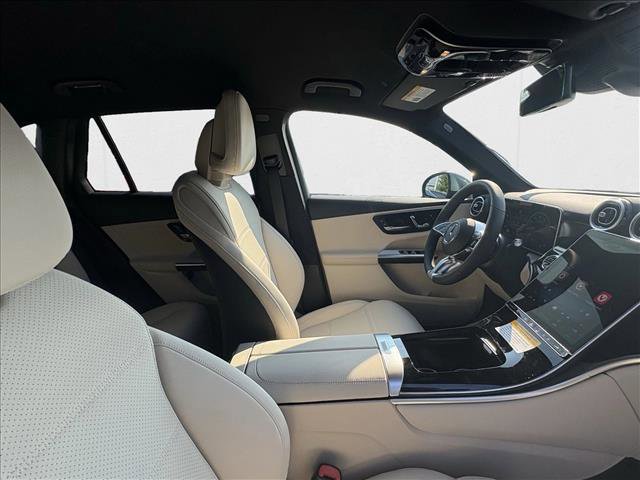 New 2026 Mercedes-Benz GLC 300 image 25