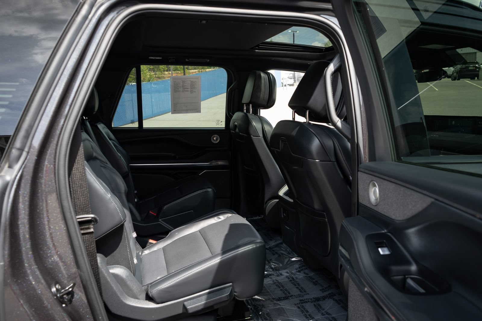 Used 2025 Lincoln Navigator L Reserve w/ Jet Appearance Package AWD/4WD image 42