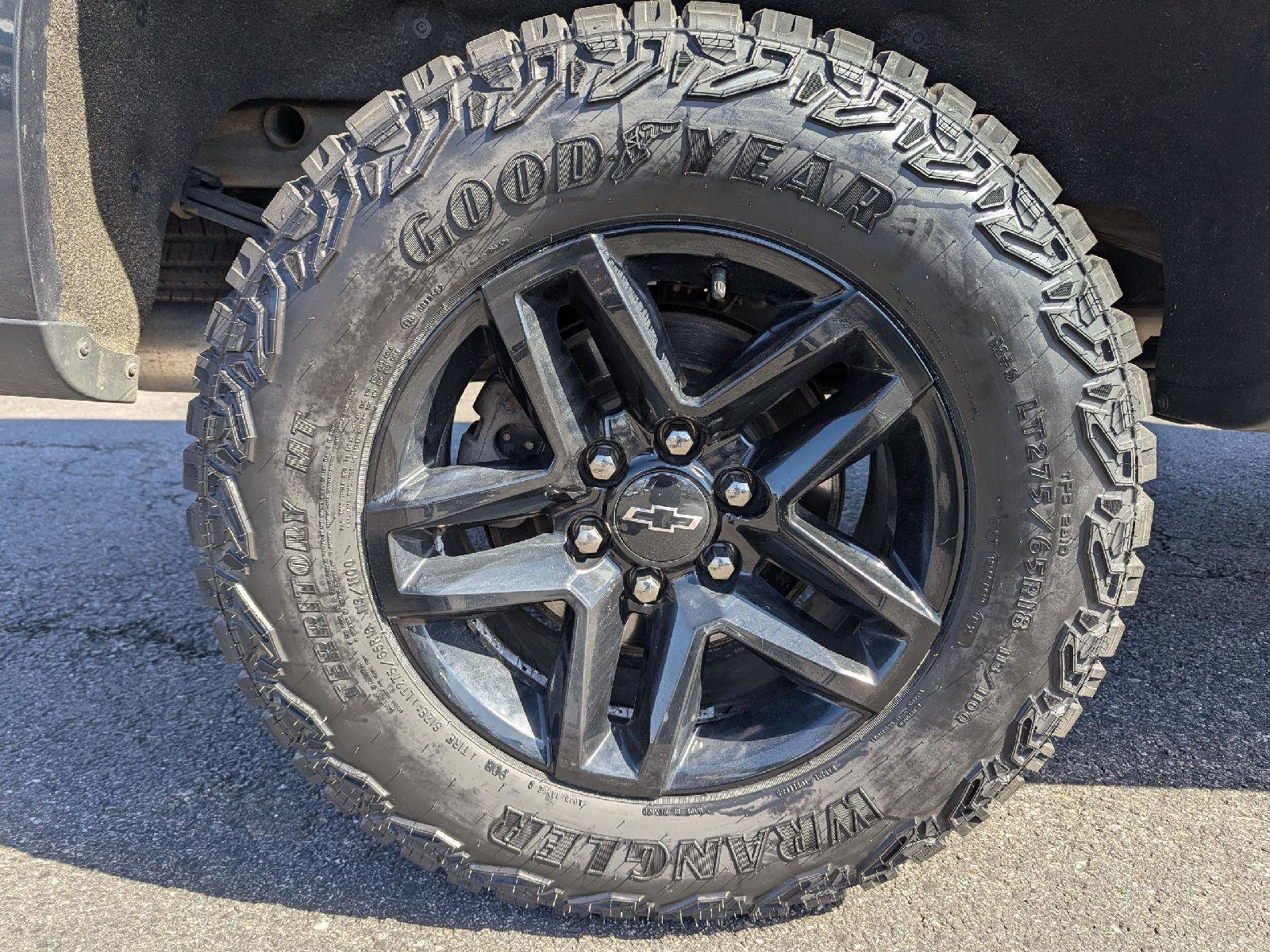 Used 2020 Chevrolet Silverado 1500 LT Trail Boss image 12