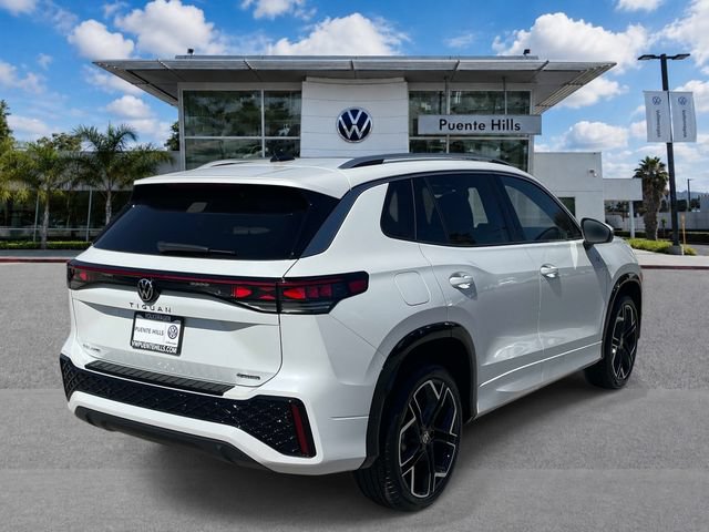 New 2026 Volkswagen Tiguan SE R-Line FWD image 4