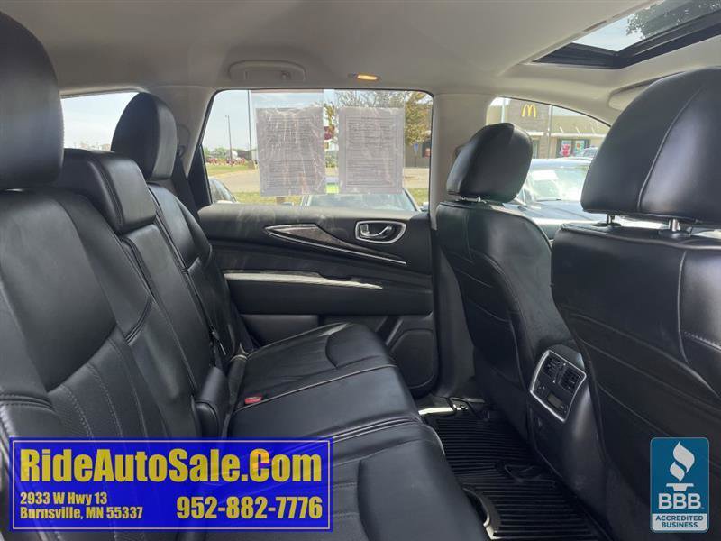 Used 2013 INFINITI JX35 AWD w/ Premium Pkg image 17