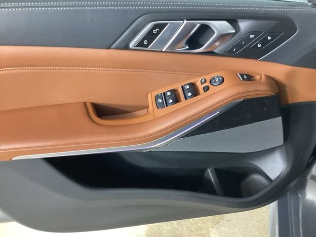 Used 2022 BMW X5 M50i w/ Executive Package AWD/4WD image 11