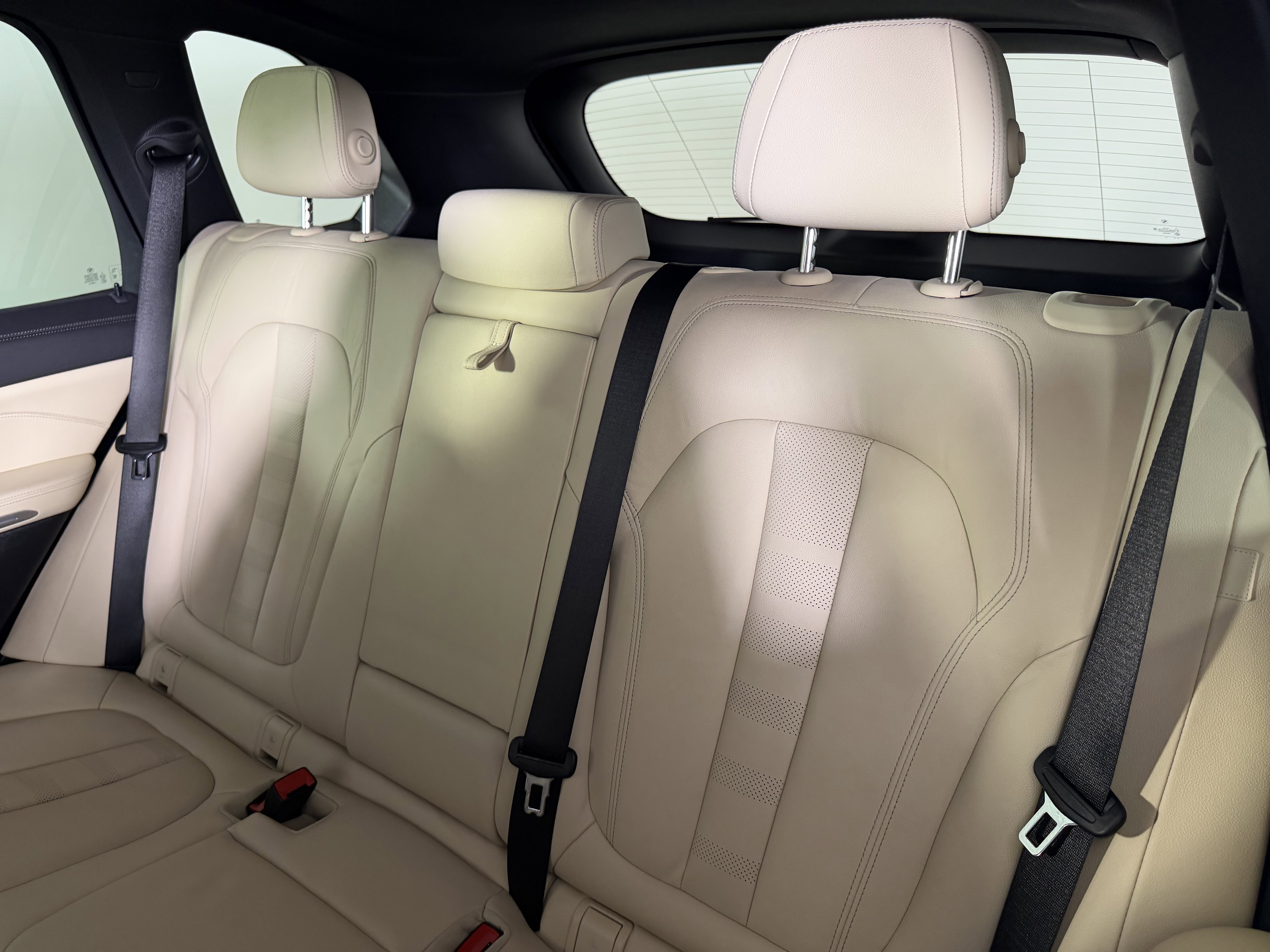 Certified 2022 BMW X5 xDrive40i AWD/4WD image 16