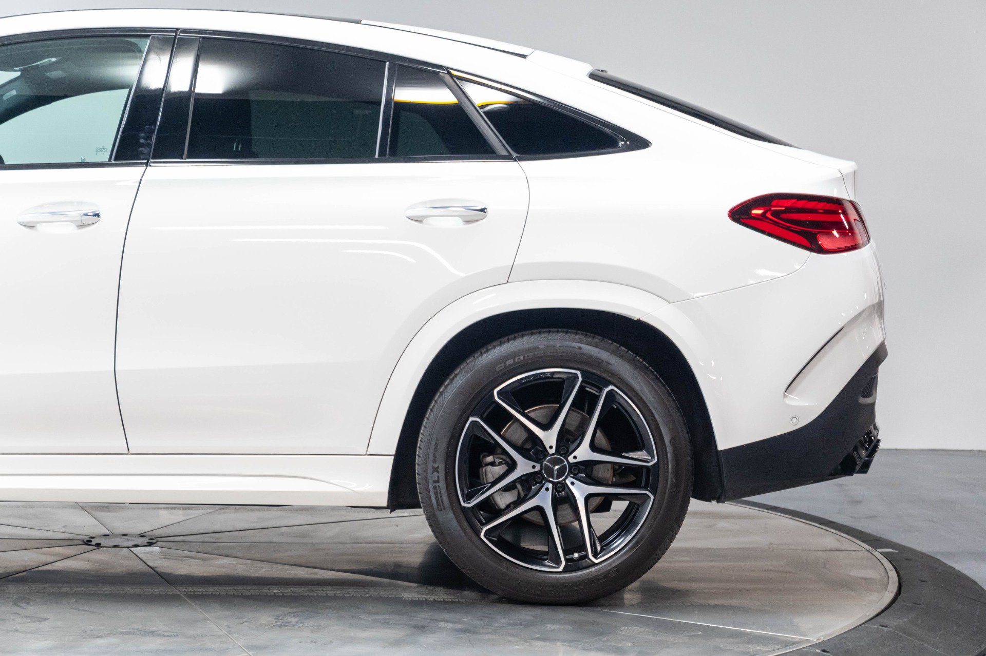 Used 2024 Mercedes-Benz GLE 53 AMG 4MATIC Coupe image 47