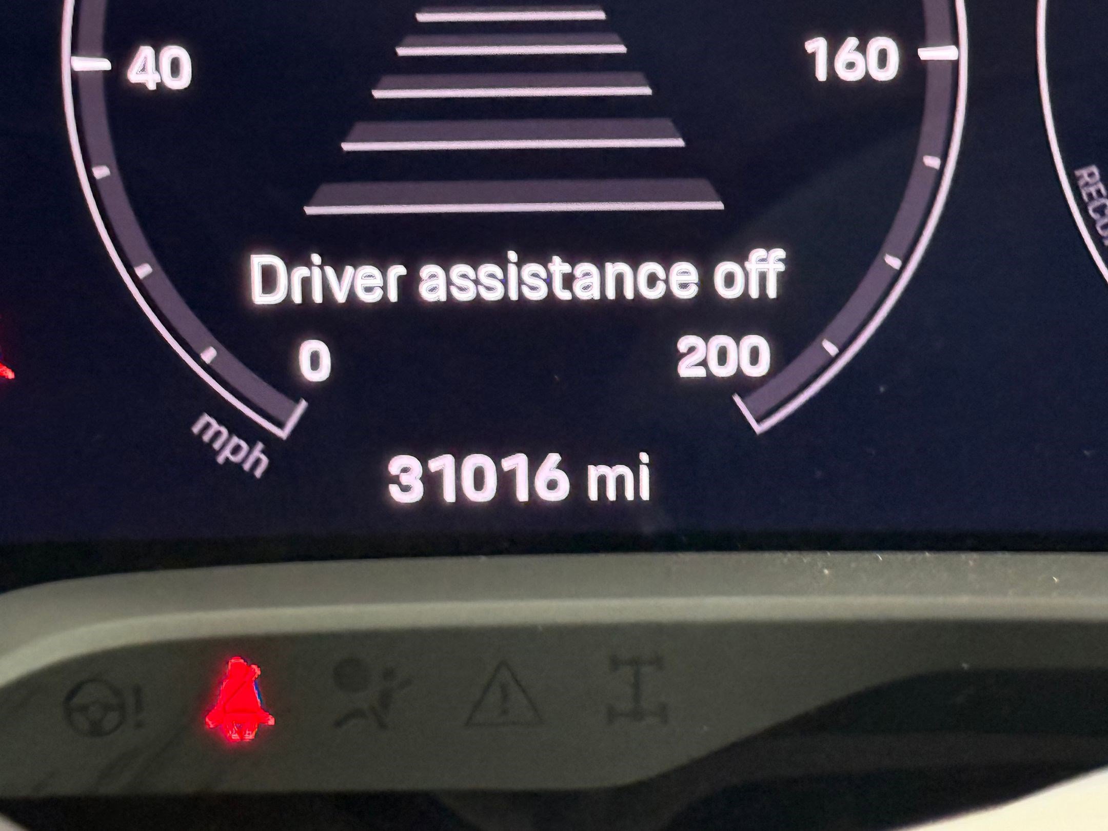 Used 2022 Porsche Taycan image 30