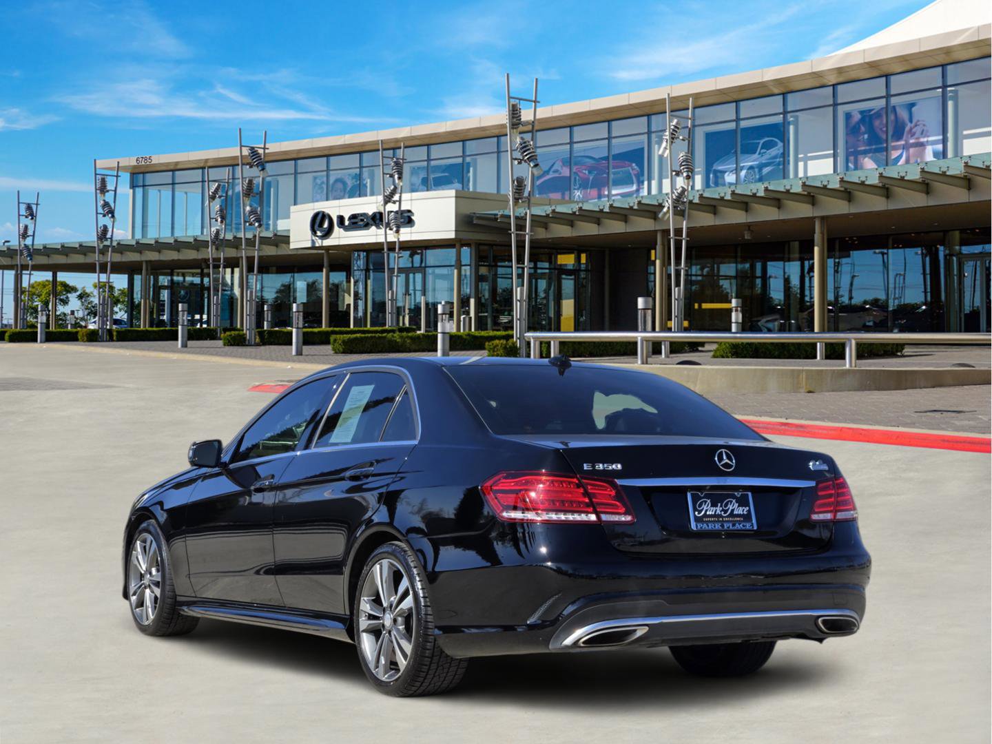 Used 2015 Mercedes-Benz E 350 Sedan image 4