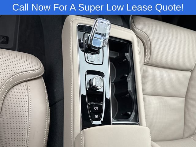 Used 2026 Volvo XC90 B6 Ultra w/ Protection Package image 21
