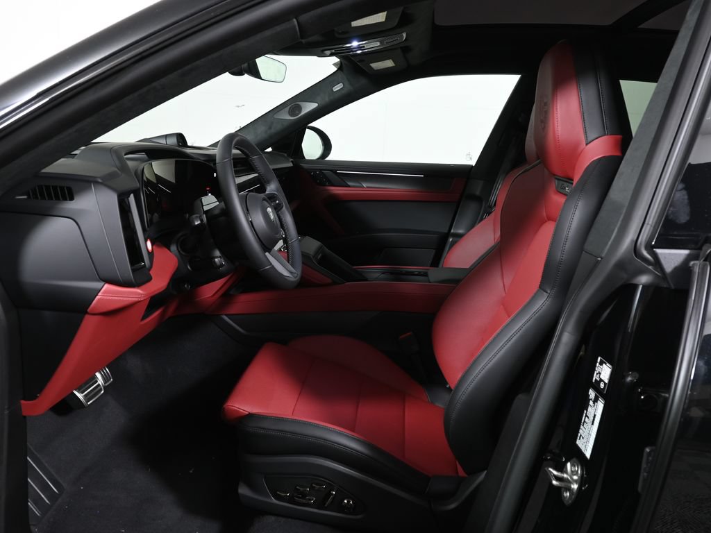 New 2026 Porsche Cayenne Turbo AWD/4WD image 5