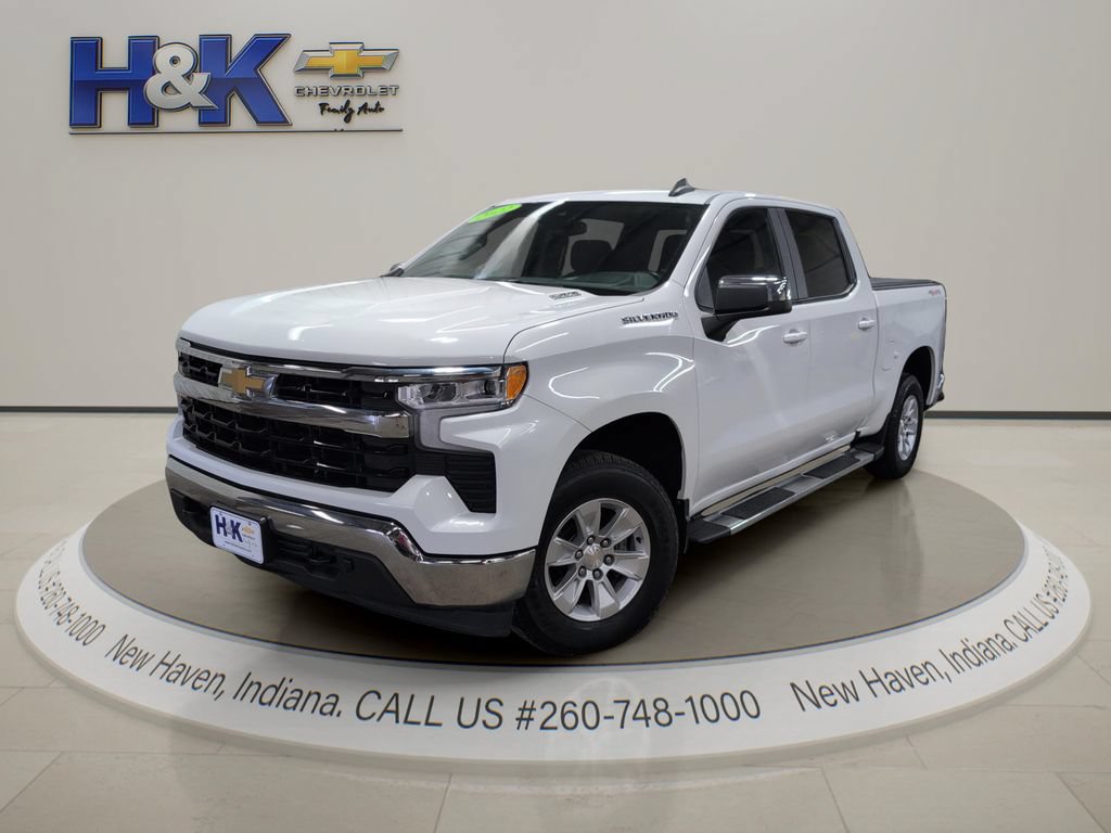 Used 2022 Chevrolet Silverado 1500 LT w/ Protection Package AWD/4WD image 3