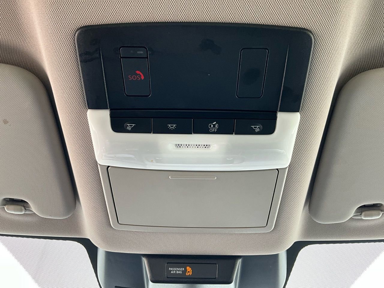 Used 2025 Nissan Rogue SV image 17