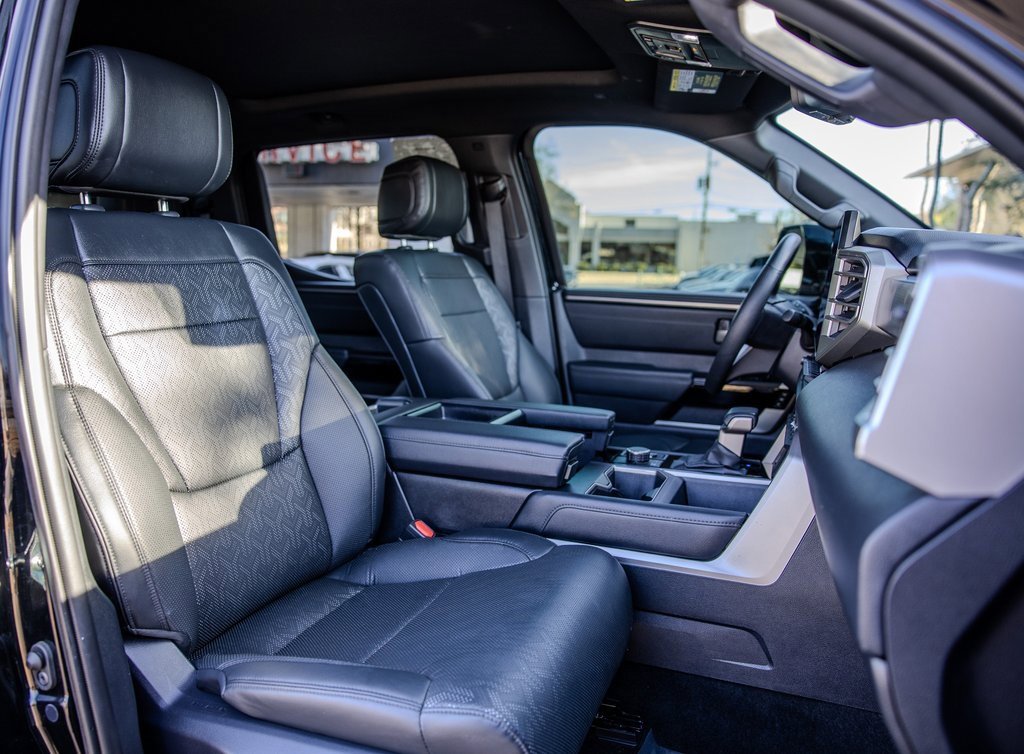 Used 2025 Toyota Tundra Limited image 20