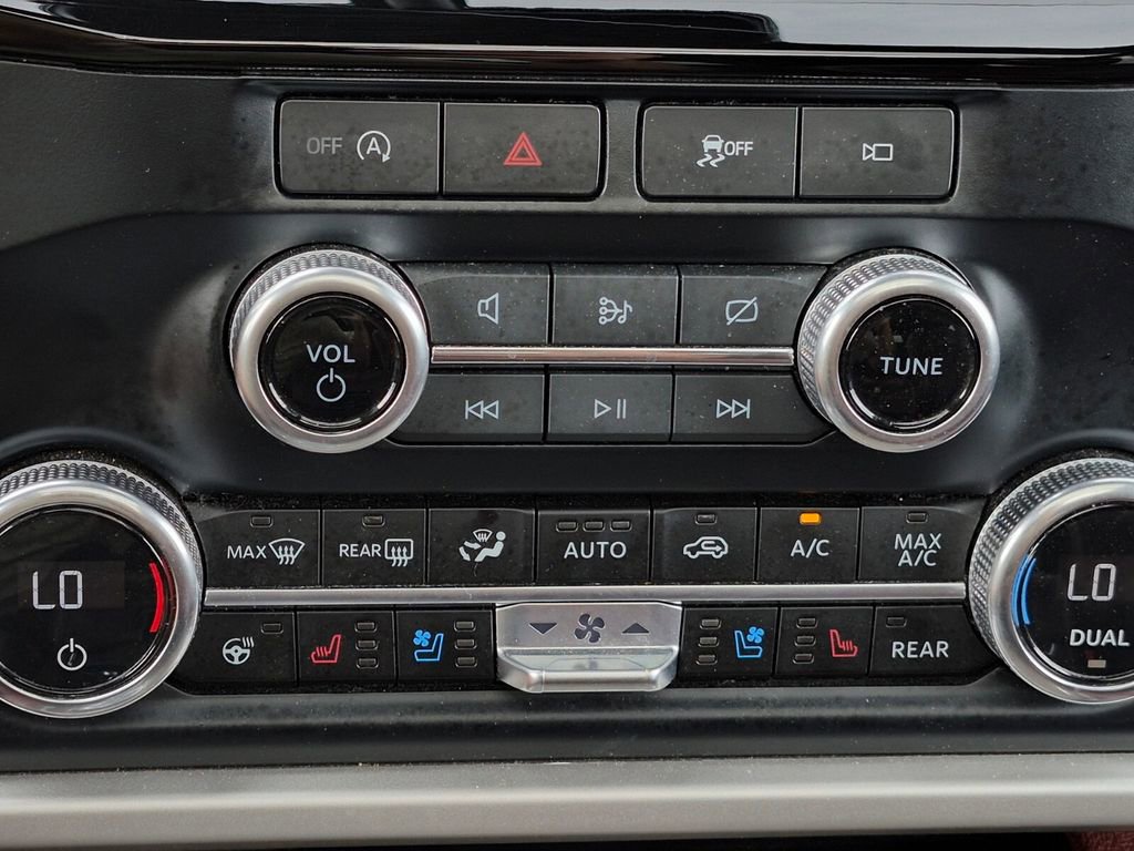 Used 2024 Ford Expedition Limited AWD/4WD image 30