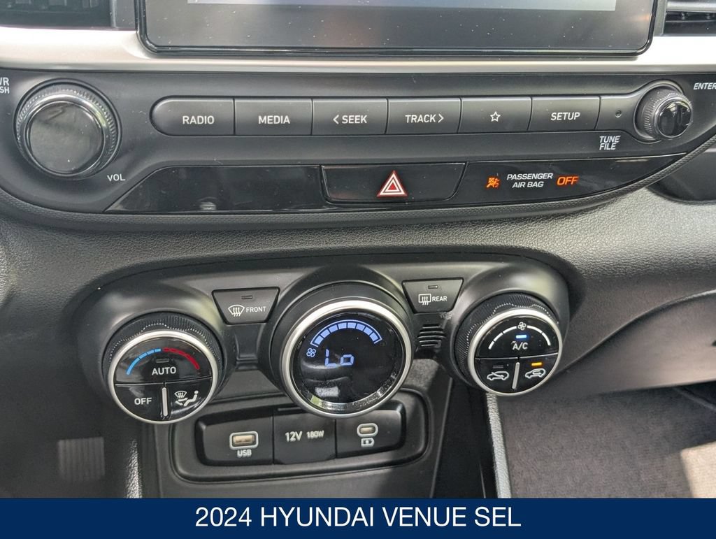 Certified 2024 Hyundai Venue SEL FWD image 27