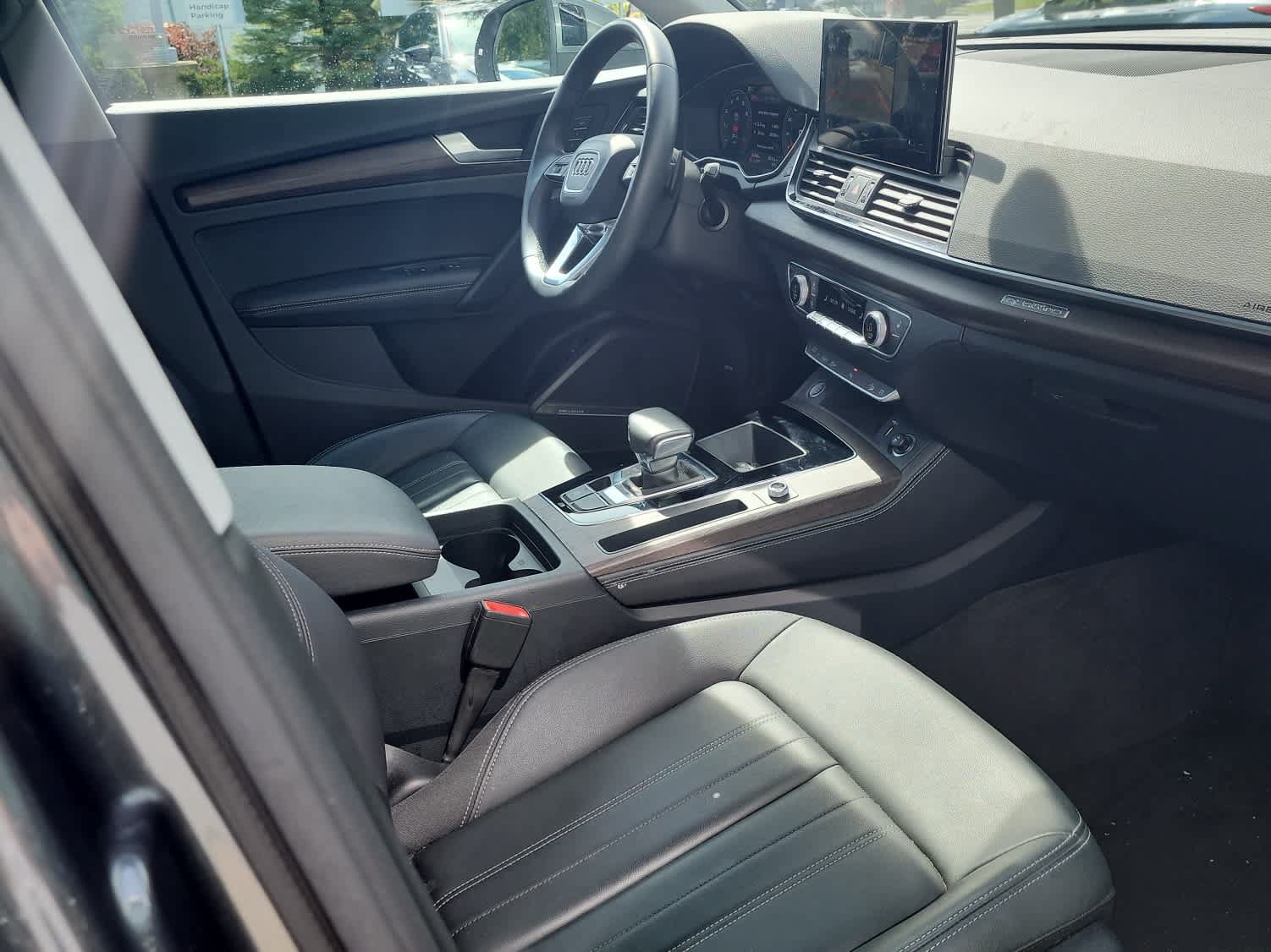 Used 2023 Audi Q5 2.0T Premium Plus w/ Premium Plus Package AWD/4WD image 22