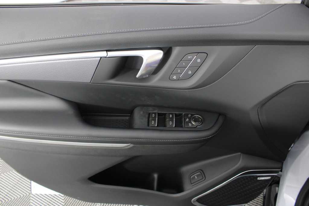 New 2027 Buick Enclave Sport Touring w/ Power Package FWD image 16