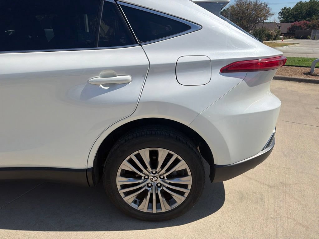 Used 2021 Toyota Venza Limited w/ Advanced Technology Package AWD/4WD image 7