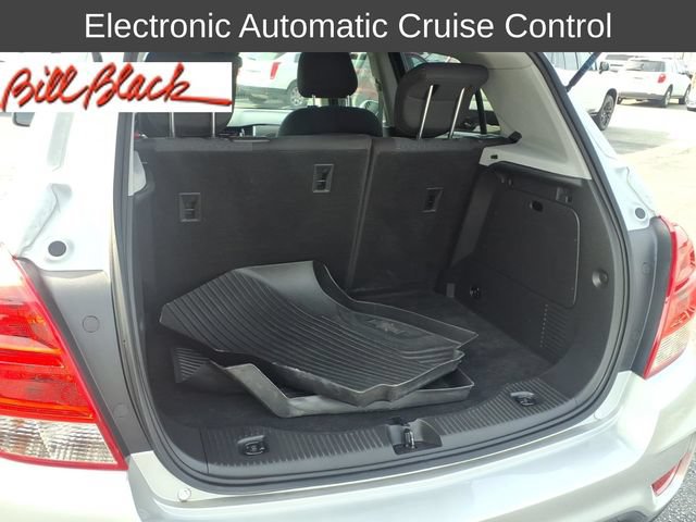 Used 2020 Chevrolet Trax LS w/ Tint and Cruise Package FWD image 6