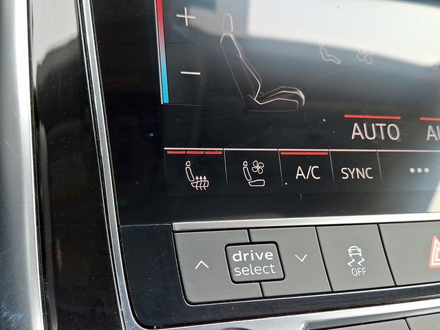 Used 2019 Audi Q8 Premium Plus w/ Premium Plus image 25