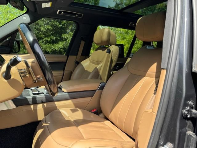 Used 2024 Land Rover Range Rover Long Wheelbase Autobiography AWD/4WD image 10