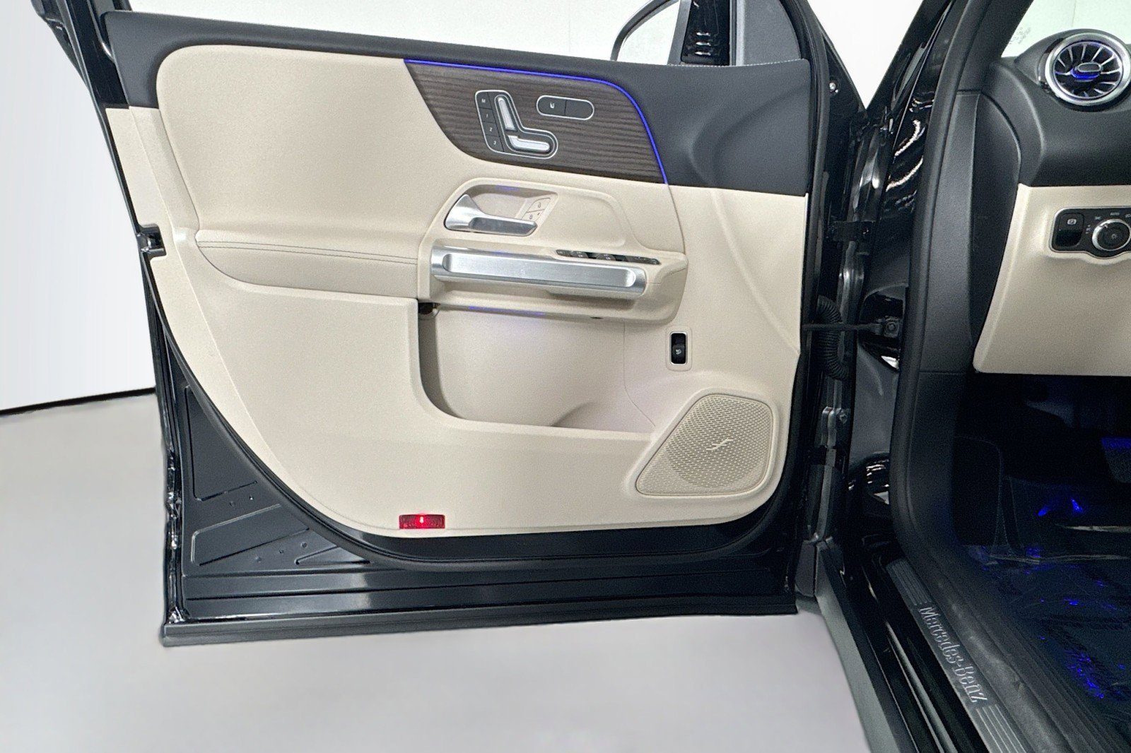 New 2026 Mercedes-Benz GLB 250 4MATIC image 20