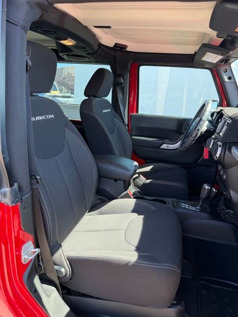 Used 2014 Jeep Wrangler Rubicon w/ Power Convenience Group AWD/4WD image 8