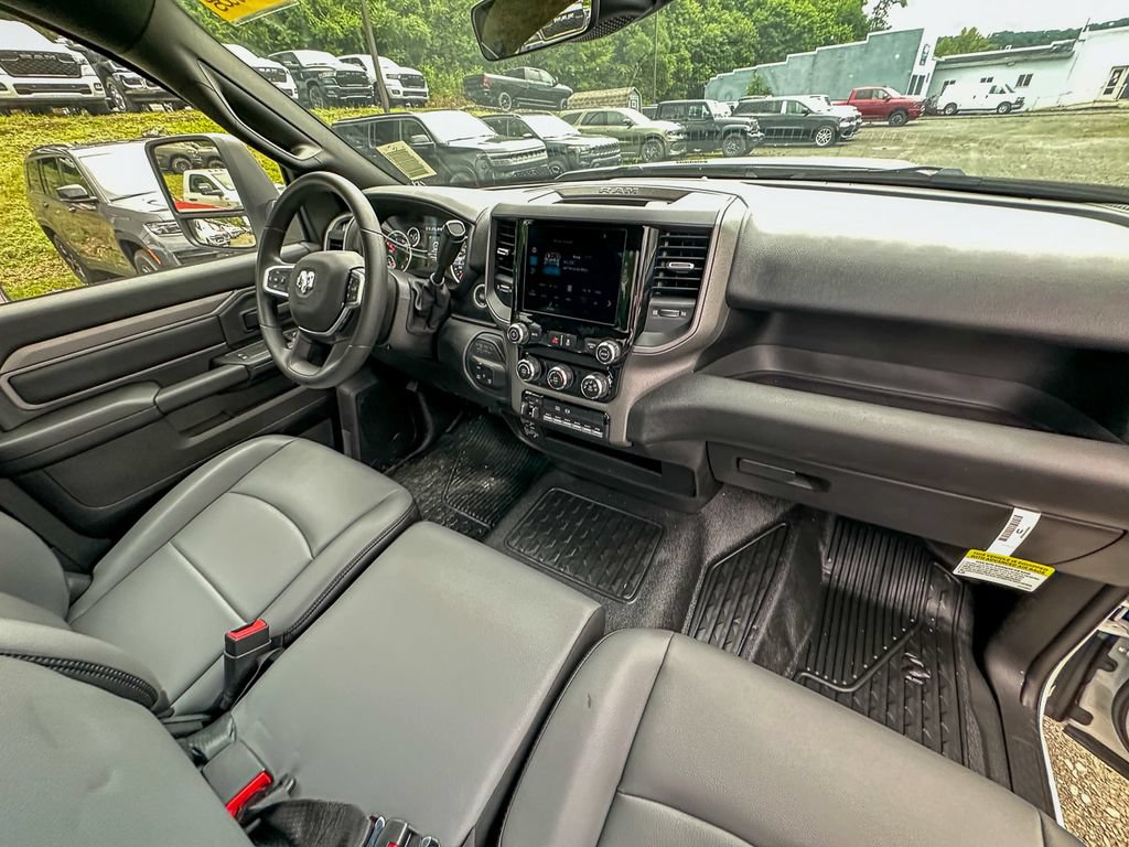 New 2026 RAM 5500 Tradesman w/ Chrome Appearance Group AWD/4WD image 4