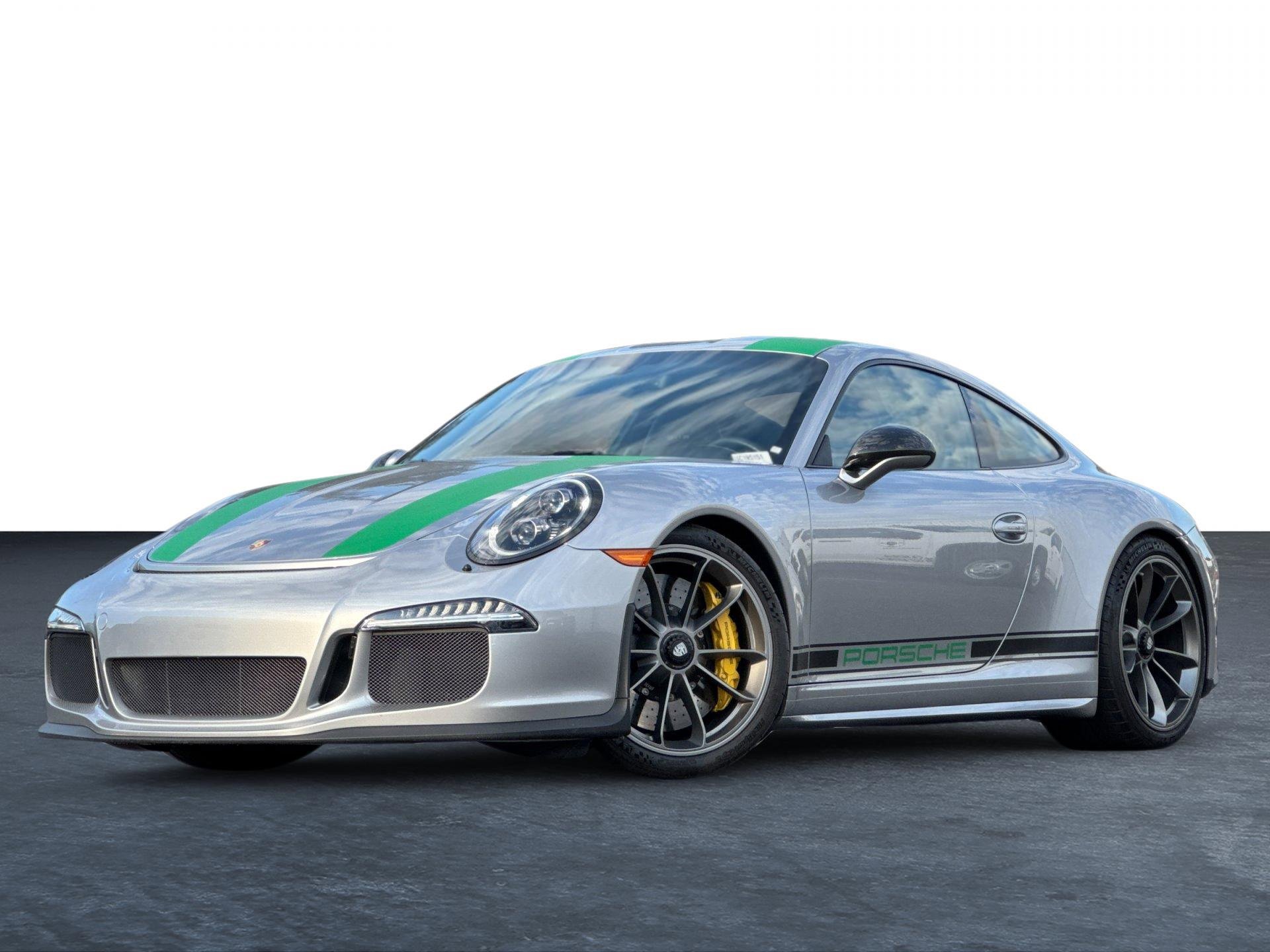 Used 2016 Porsche 911 R image 2
