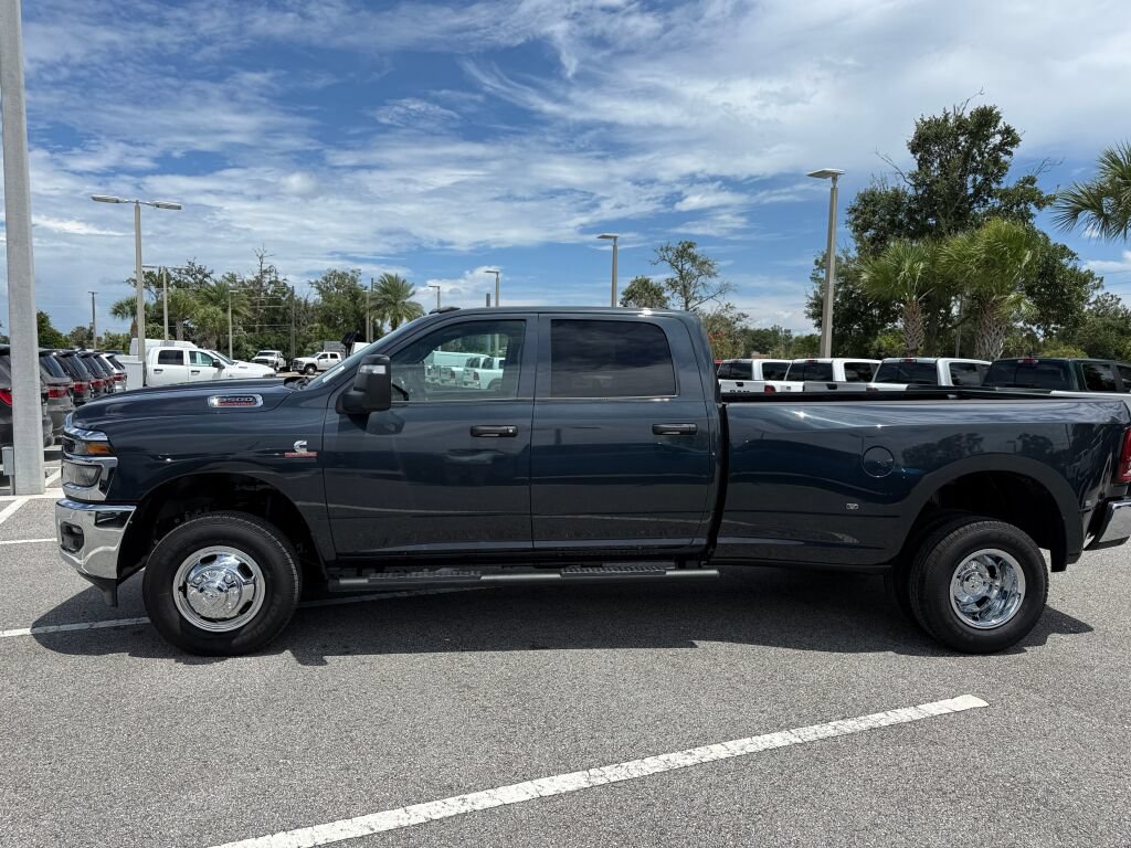 New 2026 RAM 3500 Tradesman AWD/4WD image 6