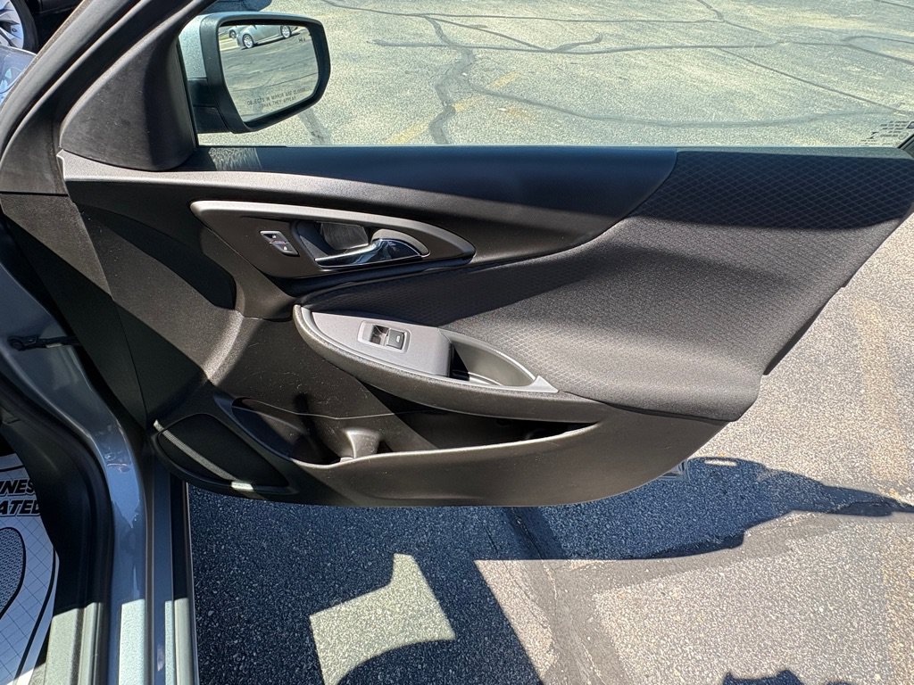 Used 2023 Chevrolet Malibu LS w/ Driver Confidence Package FWD image 14