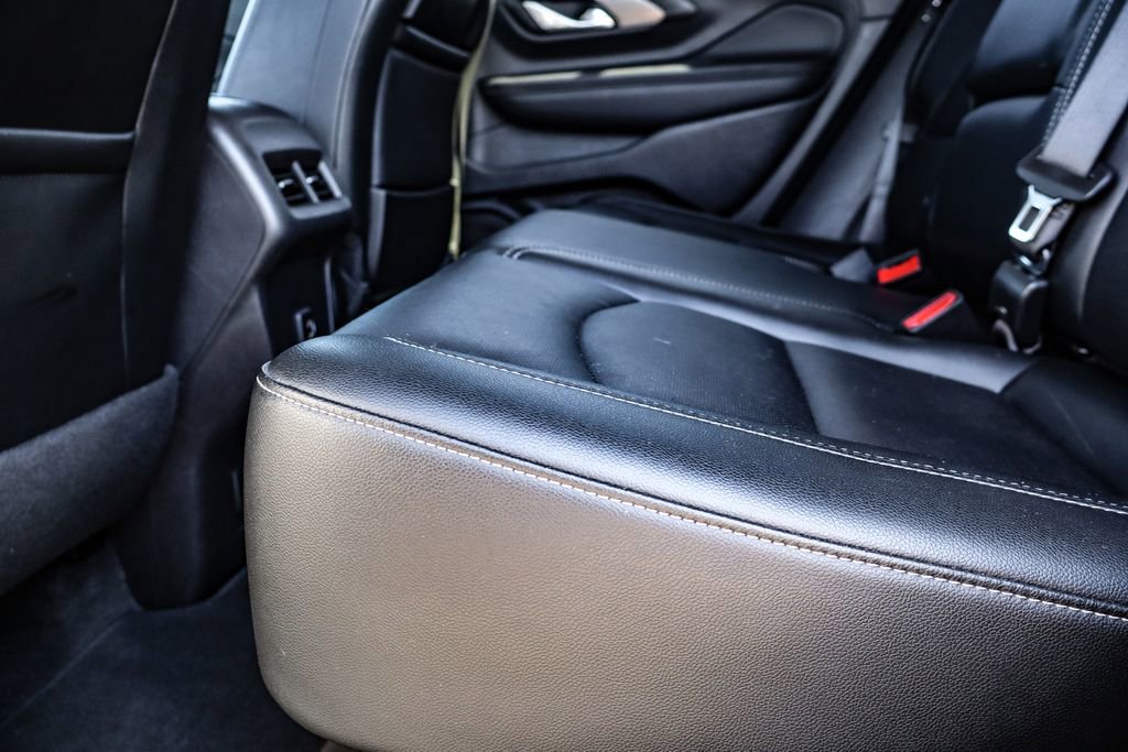 Certified 2024 GMC Terrain SLT image 12