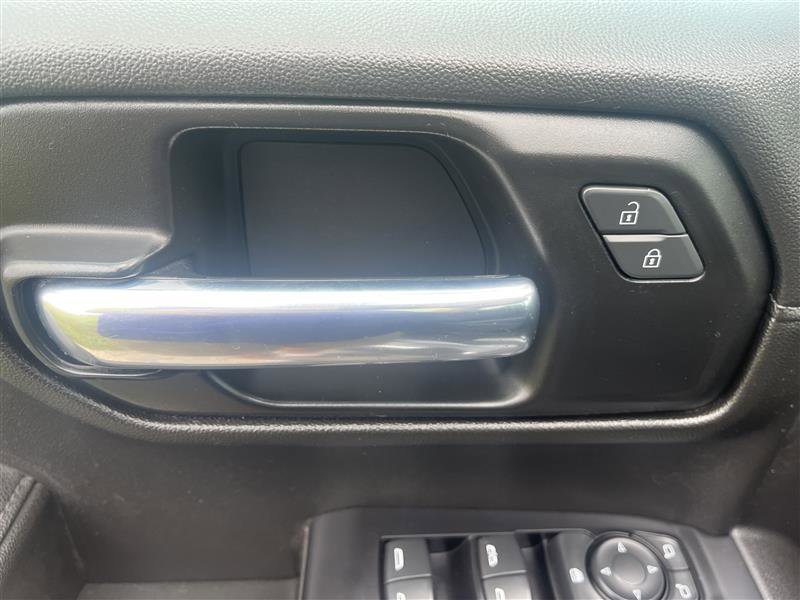 Used 2021 Chevrolet Silverado 1500 RST image 11