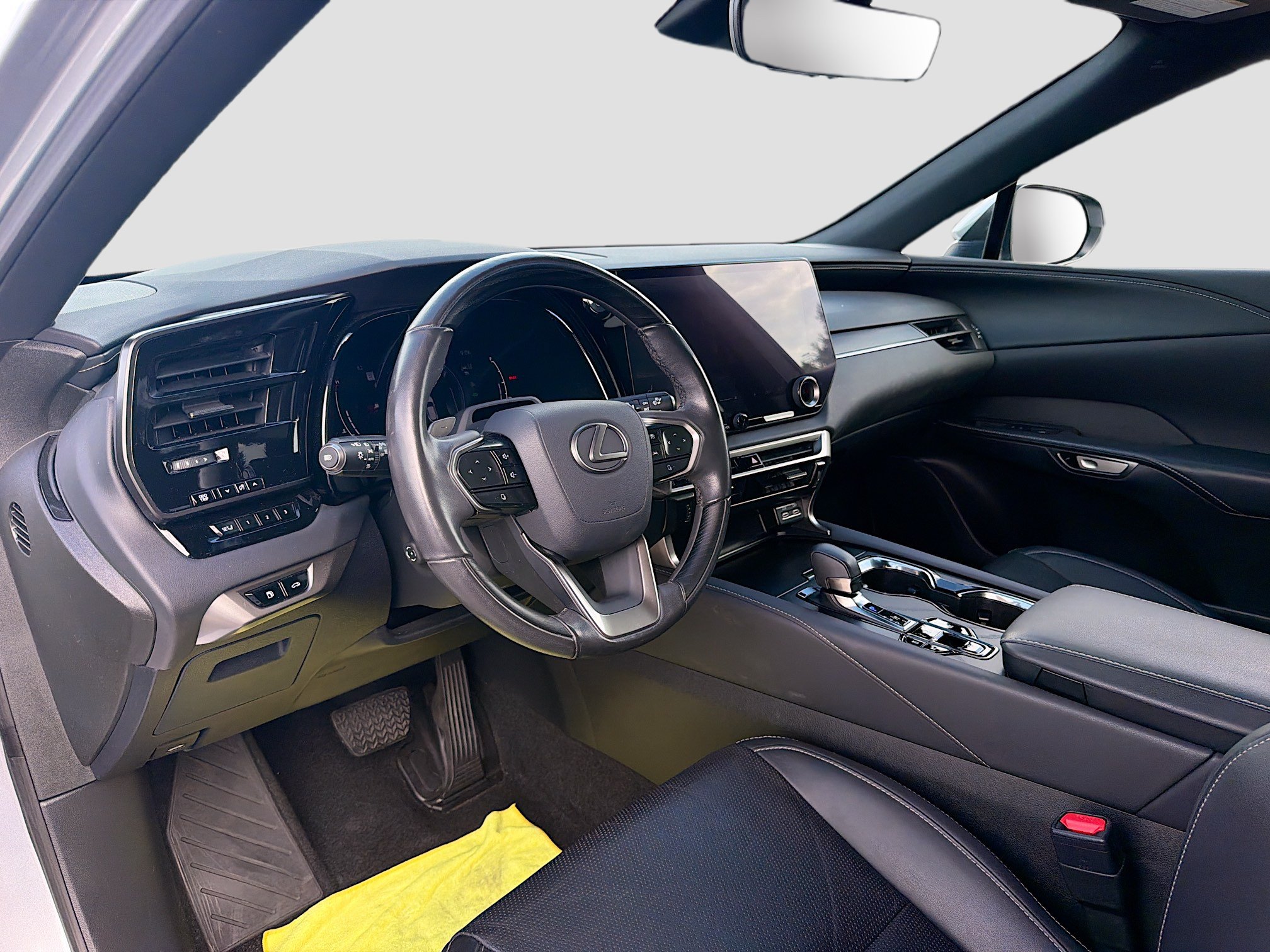 Used 2023 Lexus RX 350 w/ Cold Area Package AWD/4WD image 27