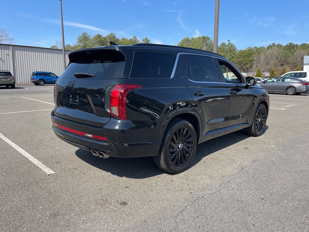 Used 2024 Hyundai Palisade Calligraphy image 5