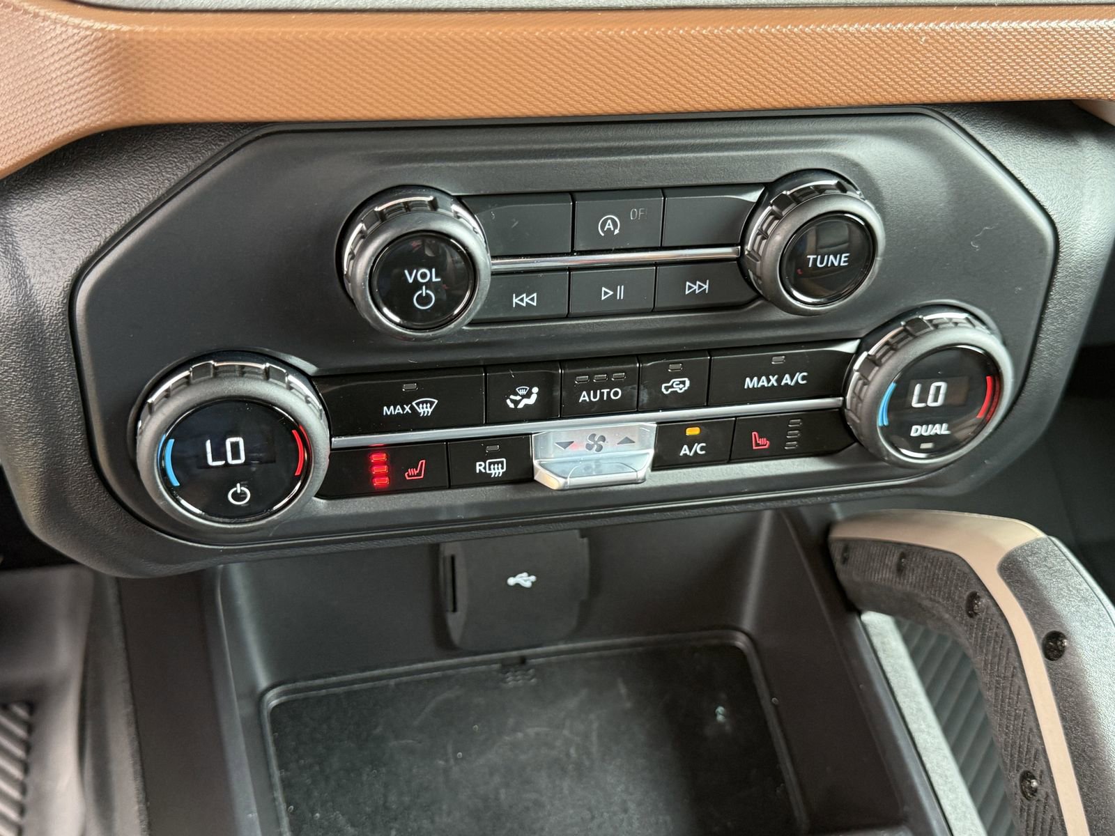 Certified 2024 Ford Bronco Outer Banks image 26