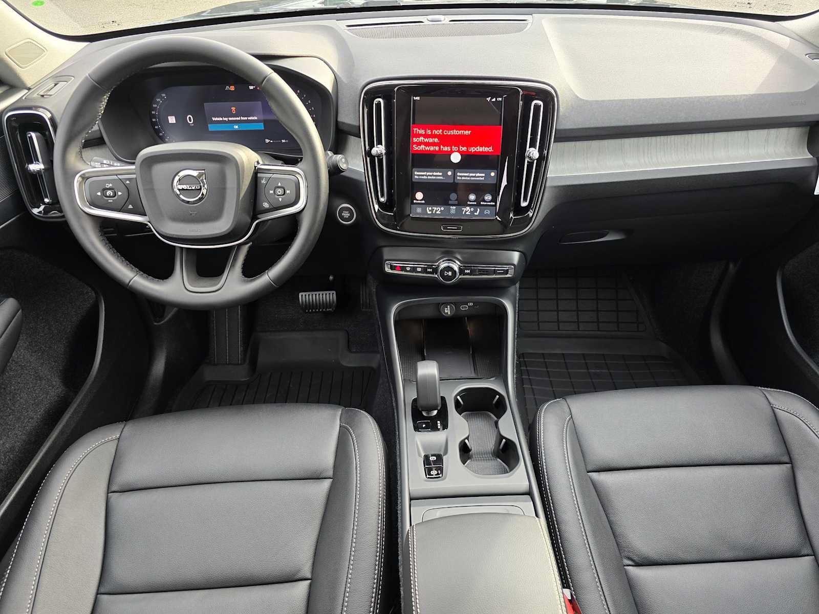 New 2026 Volvo XC40 B5 Core w/ Protection Package Premier AWD/4WD image 18