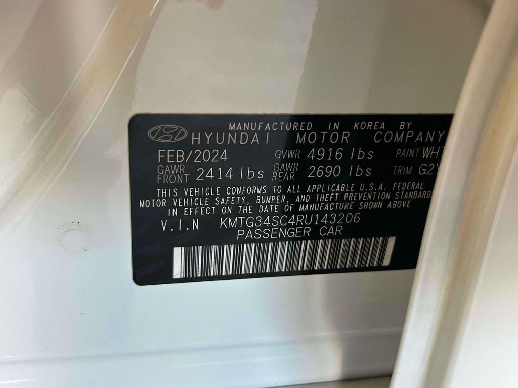 Used 2024 Genesis G70 2.5T AWD/4WD image 17