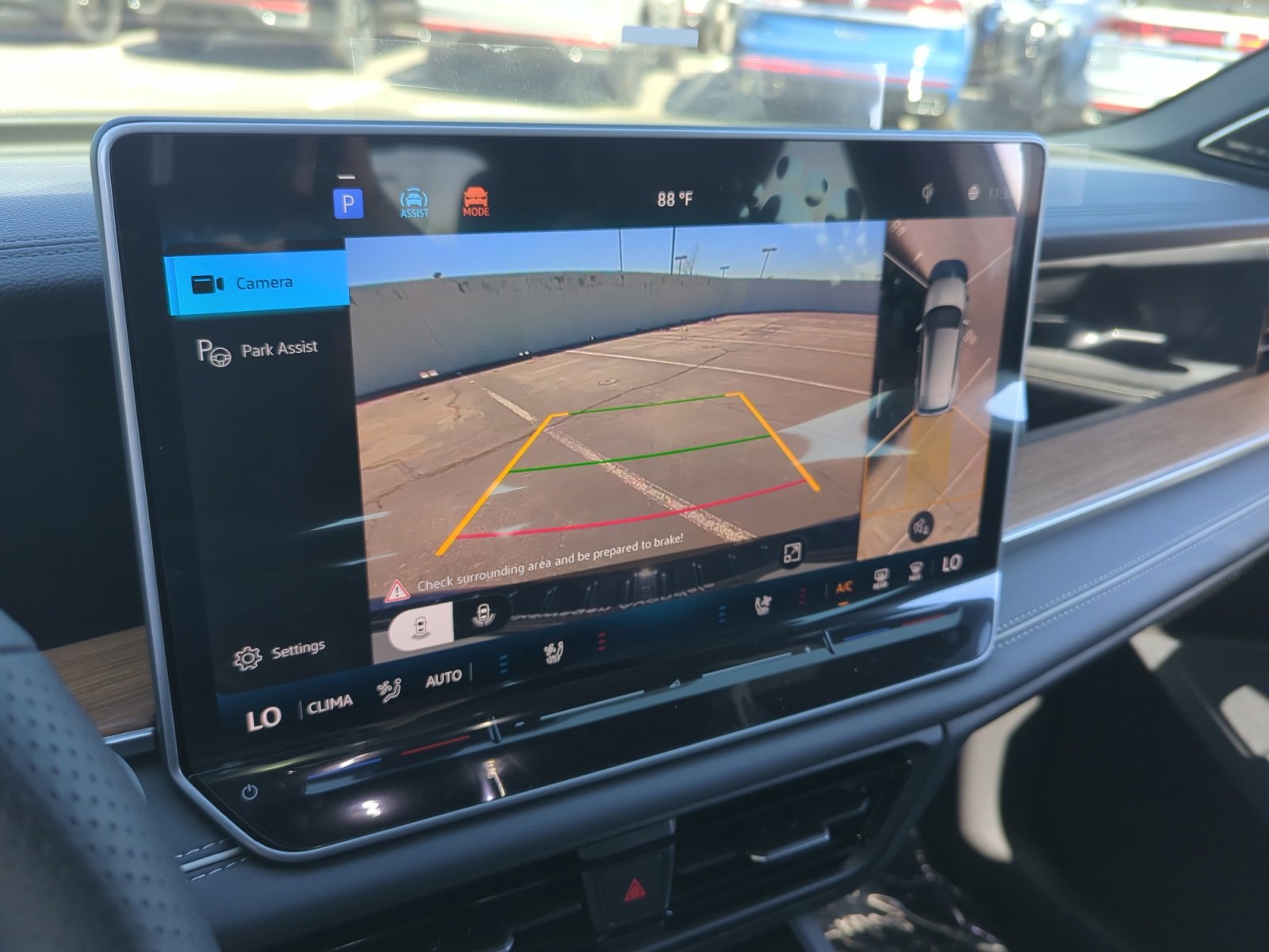 New 2026 Volkswagen Tiguan SEL R-Line image 28