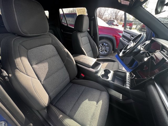 Used 2025 GMC Terrain Elevation image 11