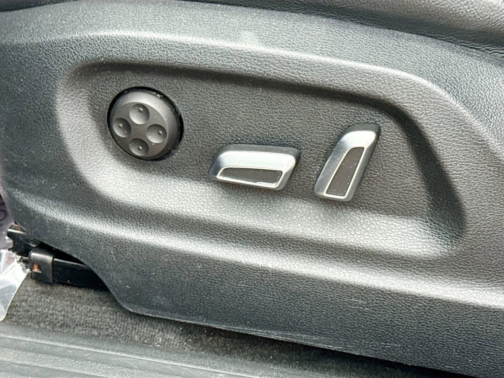 Used 2015 Audi Q5 3.0T Premium Plus w/ Technology Package image 25