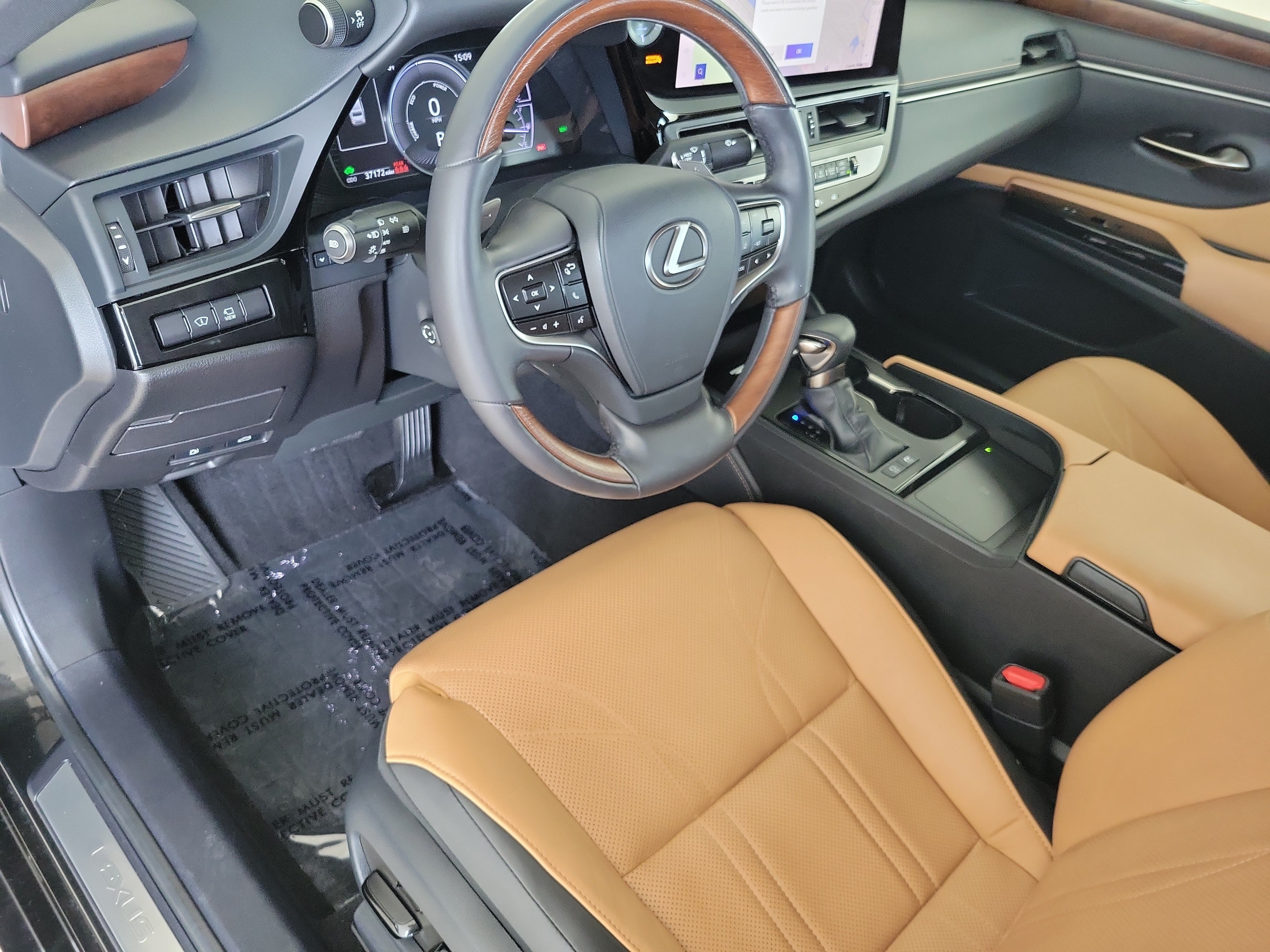 Used 2024 Lexus ES 300h w/ Technology Package FWD image 23